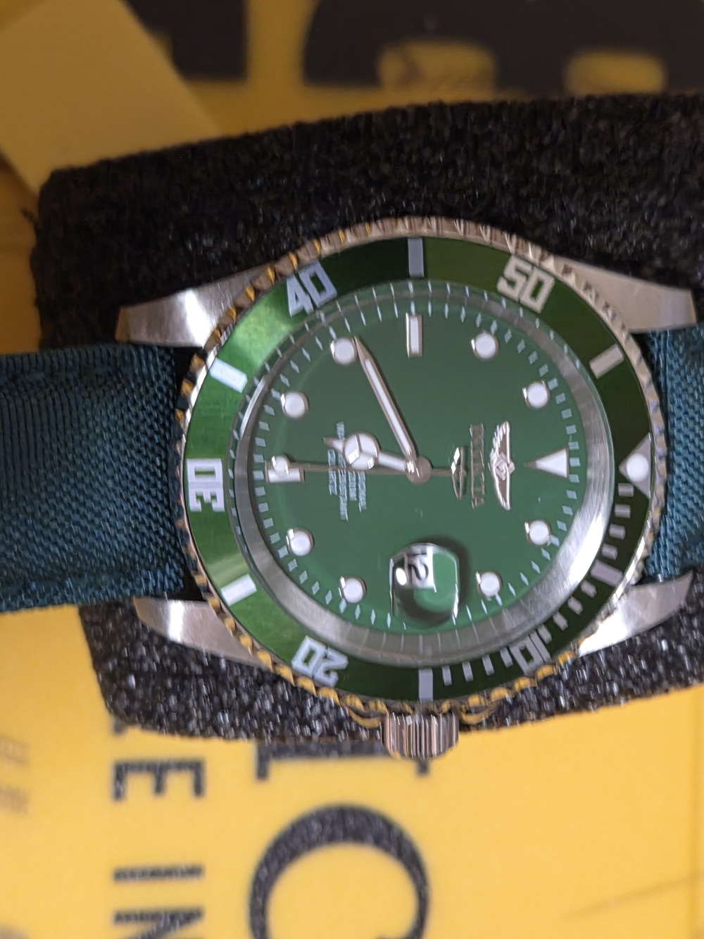 Green Men's Nylon Strap Pro Diver Watch With Leather/nylon Band